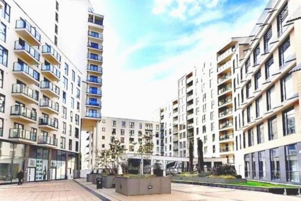New Central Woking 1 and 2 Bedroom Apartments with Free Gym, close to Train Station Image 12